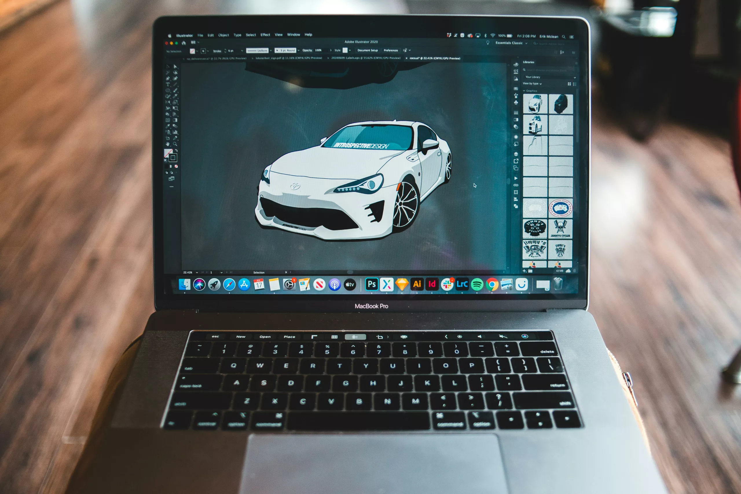 The Benefits of Using Auto Reconditioning Software for Your Shop